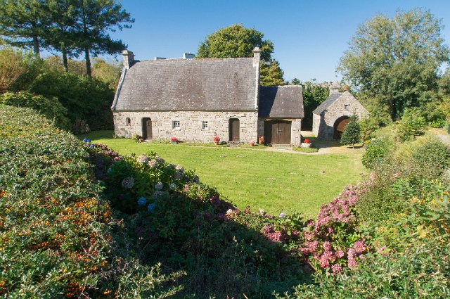 0051 Locronan.jpg - SONY DSC